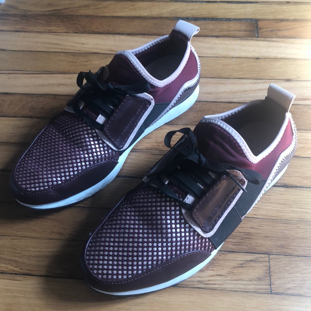 A new Day Sneakers